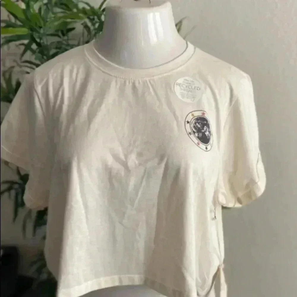 🆕Moonshine Graphic Crop-top Ivory XL🆕